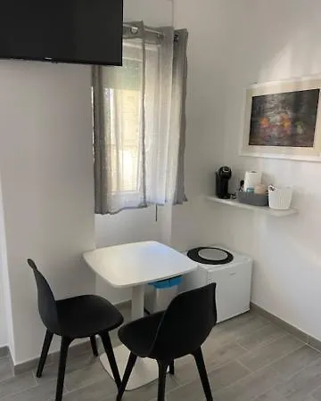 Πανσιόν La Giara