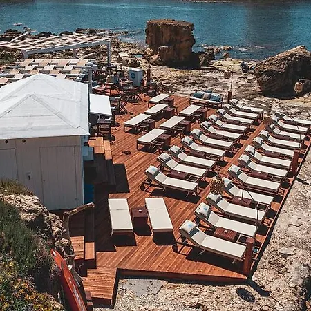 Πανσιόν La Giara 3*